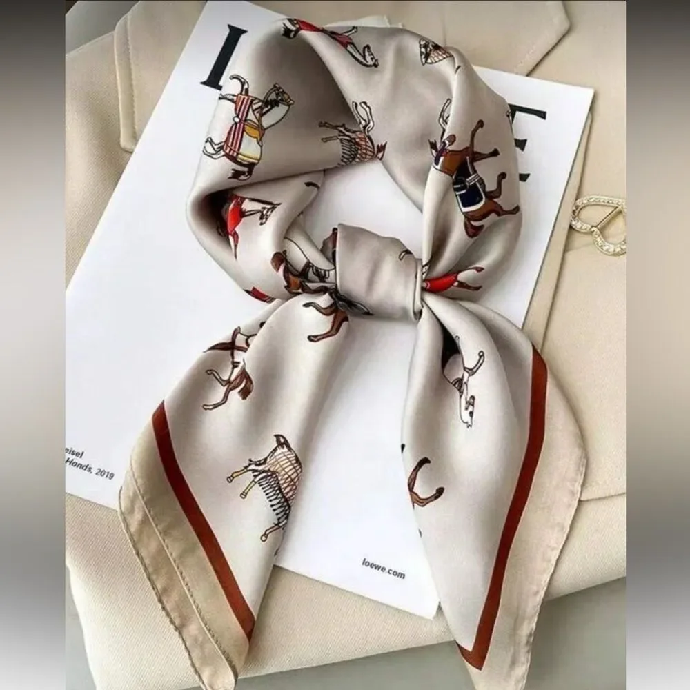 Elegant Horse Print Scarf M642